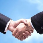 全球經貿戰:英日聯盟!將大削進口關稅